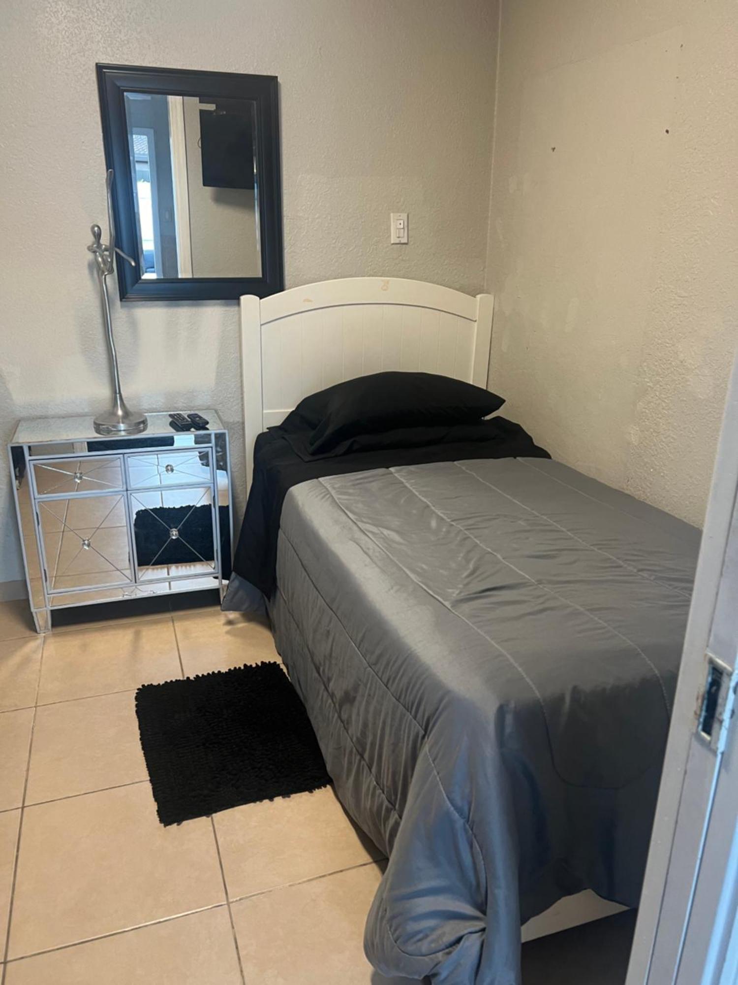 Bedroom Private Маями Екстериор снимка